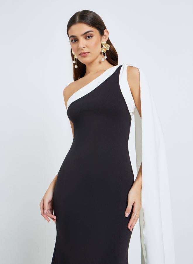 Styli Women Black Cape Detail Mermaid Maxi Dress - Image 1